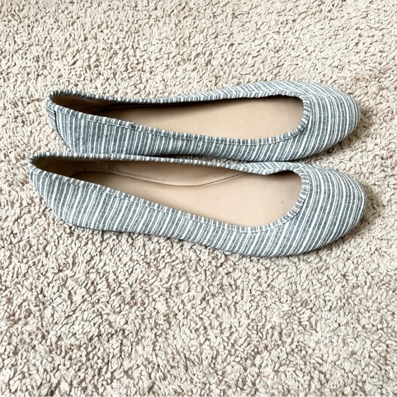 Universal Thread Shoes - UNIVERSAL THREAD Striped Flats